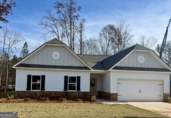 507 Charleston Place, Villa Rica