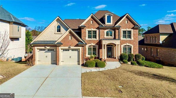1140 Pearl Mist Drive, Lilburn