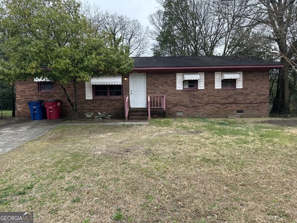3881 Grand Avenue, Macon