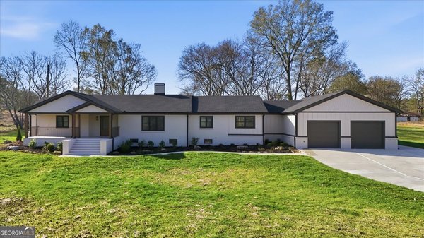 32 Church Street, Taylorsville