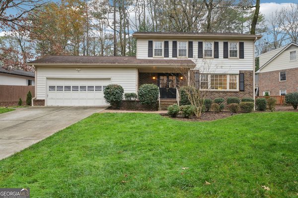 2419 Kings Point Drive, Dunwoody