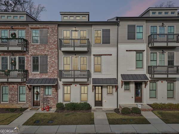 220 Napa Drive, Woodstock