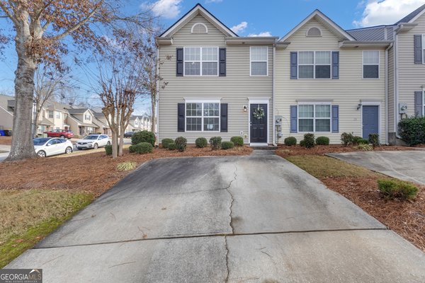 127 Chastain Circle, Newnan