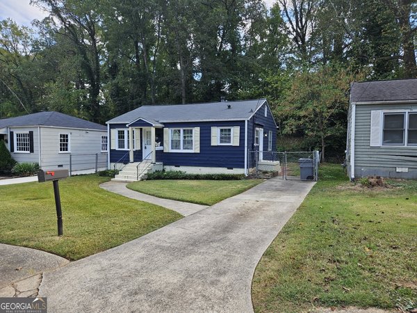 242 Moreland Way, Hapeville