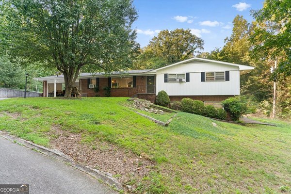 512 Dalewood Drive, Dalton