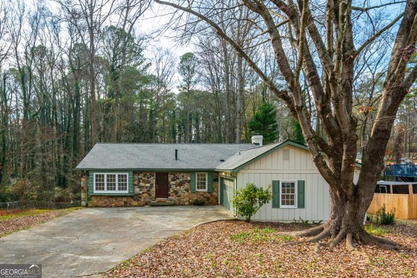 35 Simpson Drive, Kennesaw