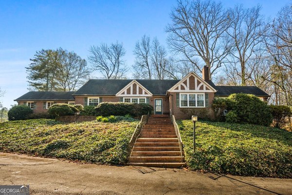 351 Woodland Drive, Marietta