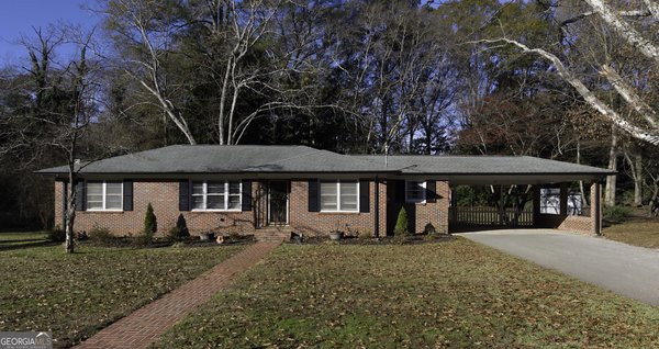 209 Hill Drive, Carrollton