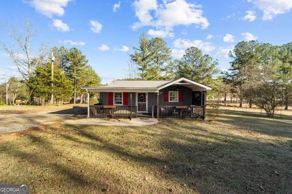 297 Tucker Hollow Road, Calhoun