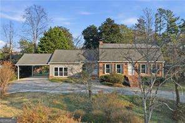 205 Hart Circle, Dallas