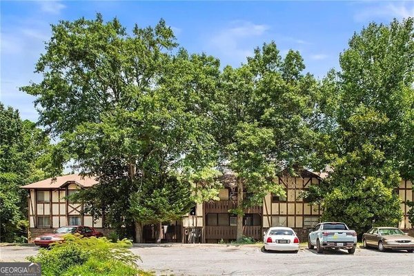 1308 Camelot Drive, Atlanta