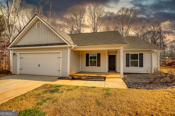 151 Rolling Woods Lane, Hull