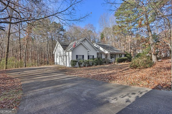 4806 Cash Road, Flowery Branch