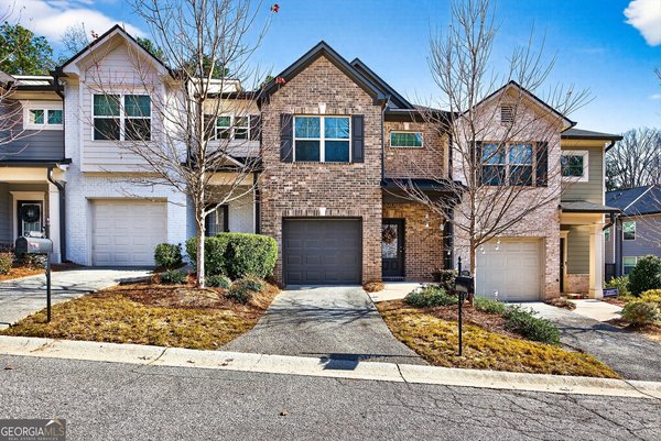 3182 Meadowstone Lane, Atlanta