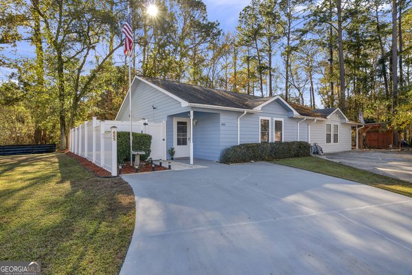 605 Palmetto Trace, Hinesville