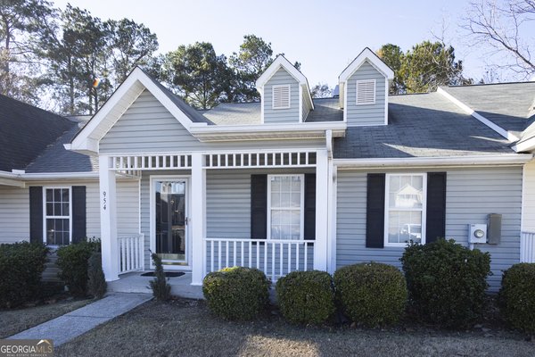 954 Greystone Court, Macon