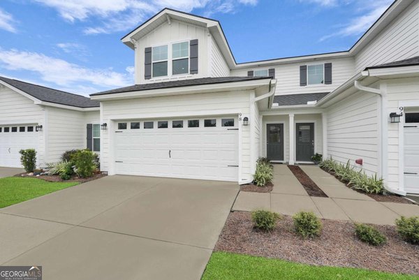 98 Small Pine Lane, Richmond Hill