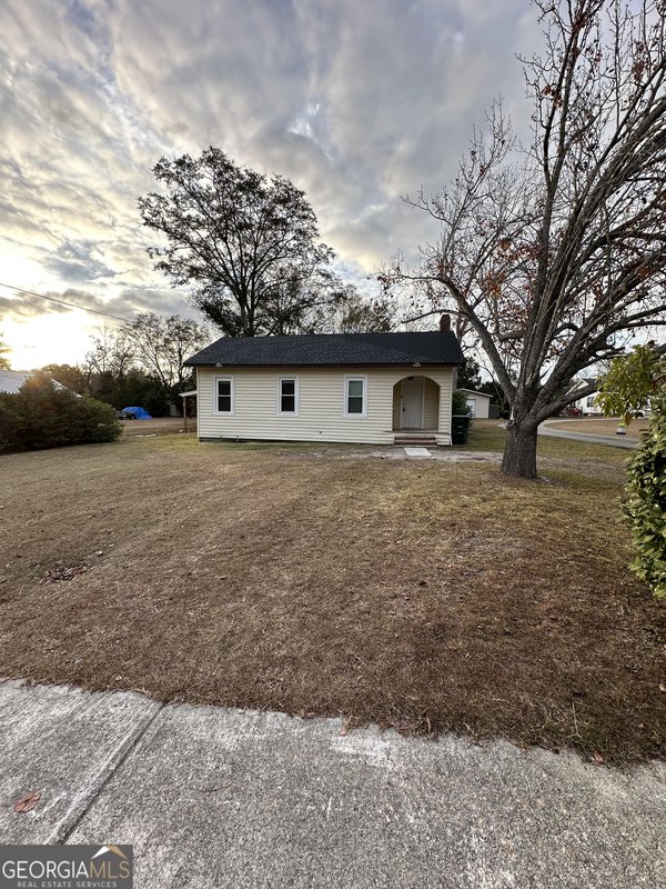 306 Tillman Street, Glennville