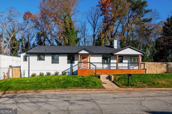 968 Bruce Circle, Atlanta