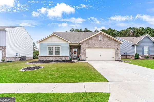 1066 Feldman Chase, Loganville