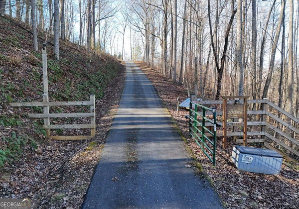 1512 Upper Bell Creek Road, Hiawassee