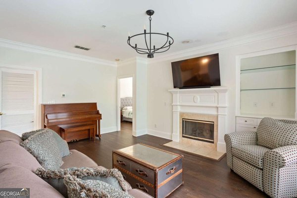 4100 Paces Walk, Atlanta