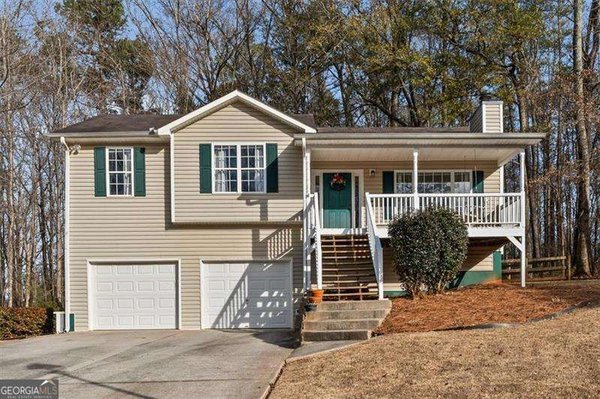 156 Paradise Way, Douglasville