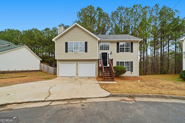 3754 Salem Meadows Drive, Stonecrest