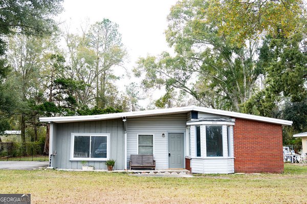 3017 Albany Avenue, Waycross
