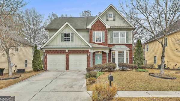 77 Lakeshore Parkway, Newnan
