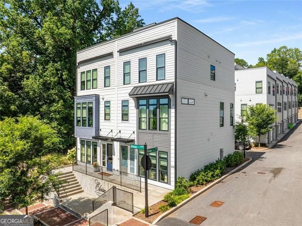 642 Grant Avenue Atlanta - main photo