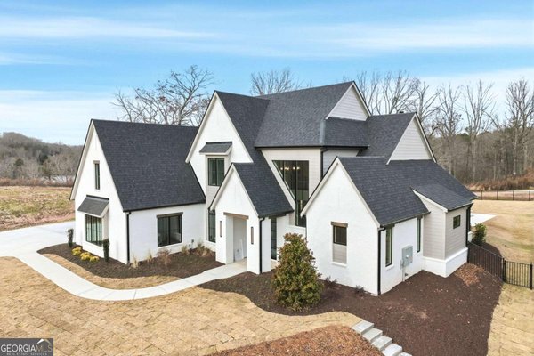 644 East Lake Drive Gainesville - main photo