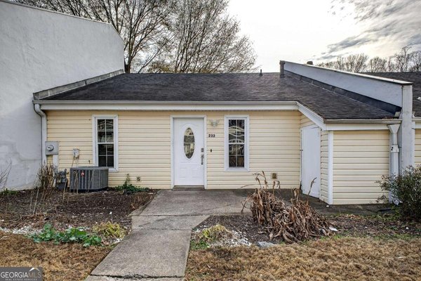 233 Goshen Lane, Woodstock