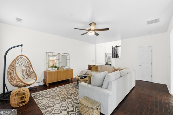 1790 Fair Oak Way, Mableton