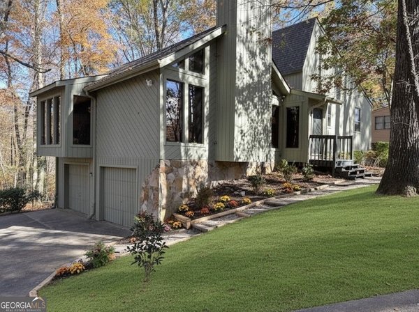 1505 Kincaid Road, Marietta