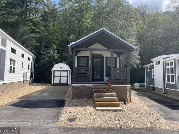 4960 Laurel Lodge Road Clarkesville