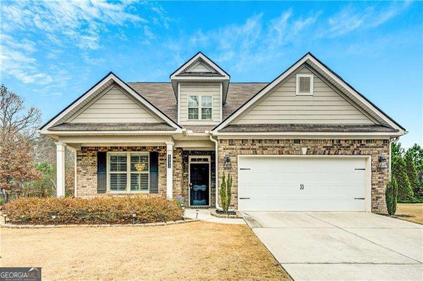 5232 SHORTHORN Way Powder Springs