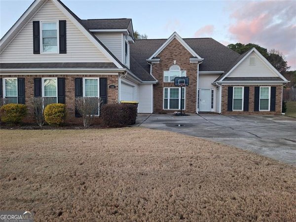84 PEBBLE CREEK Drive Newnan