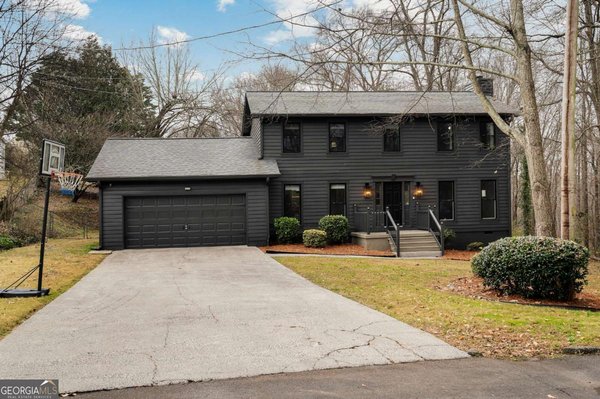 2001 Brook Way, Dalton