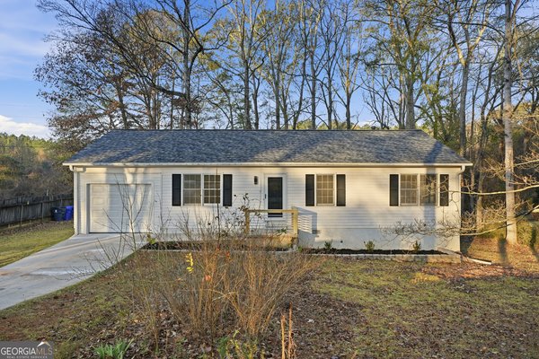 112 Mann Boulevard, Stockbridge