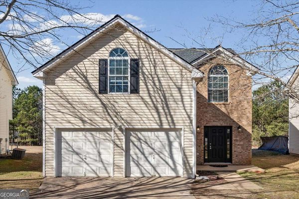 565 Amish Avenue Riverdale