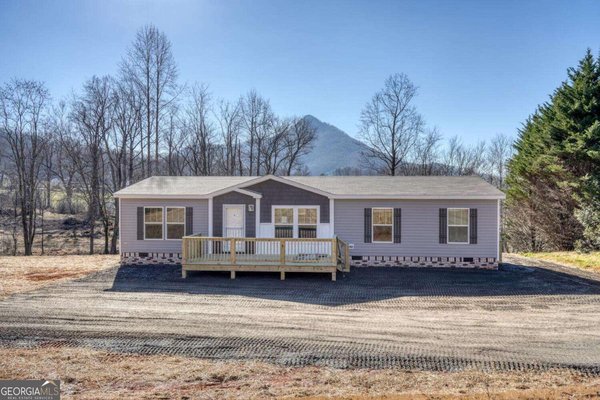2045 Upper Bell Creek Road, Hiawassee