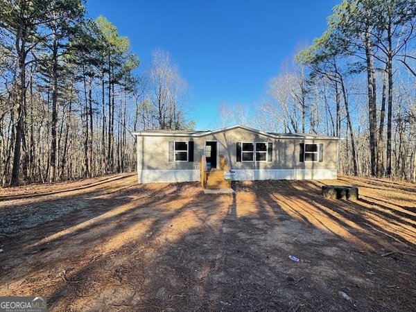 300 Dug Down Road, Buchanan