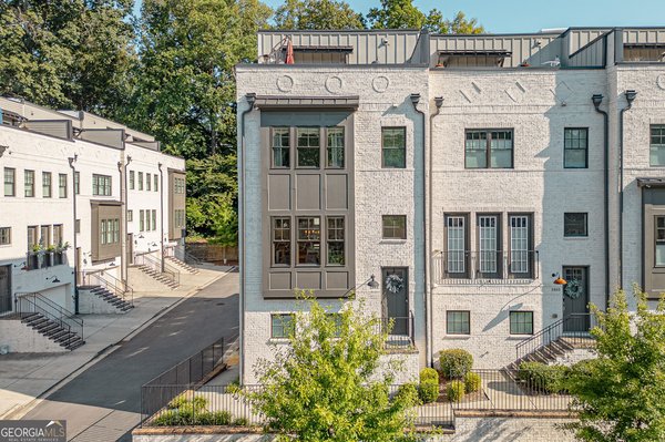 1801 Huntington Hills Lane Atlanta