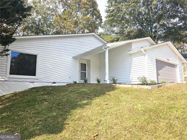 10085 Old Woodland Entry Johns Creek