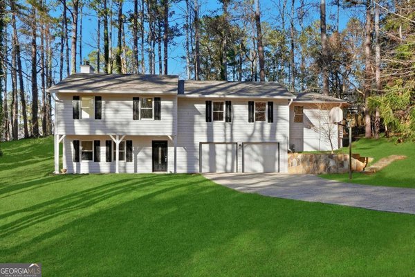 915 Wyntuck Drive, Kennesaw