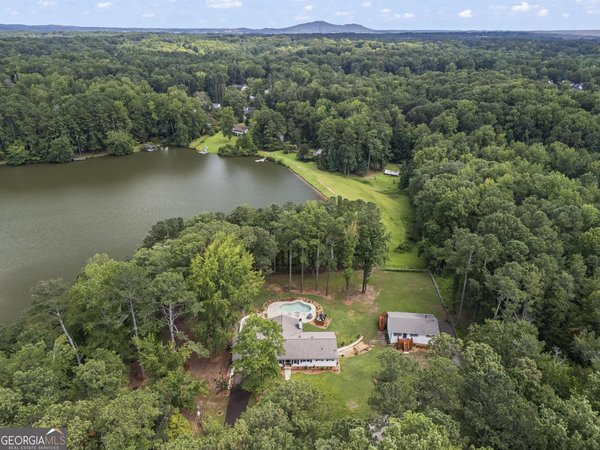 1673 Clearview Drive Acworth