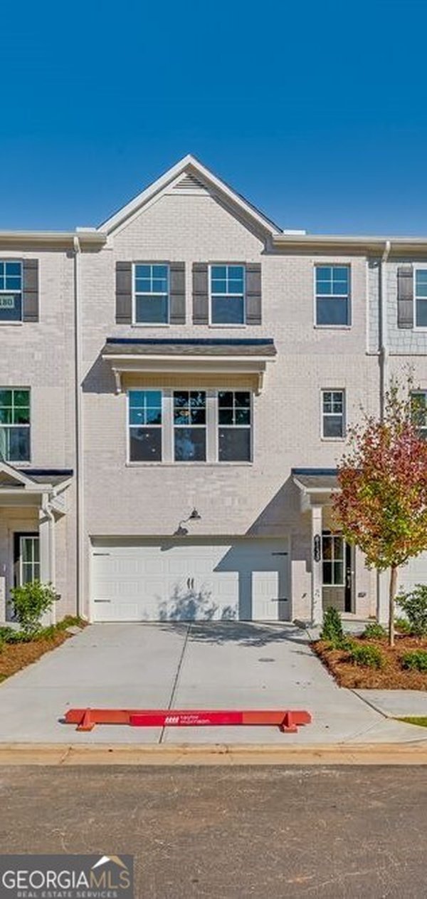 6133 Wayburn Street, Tucker