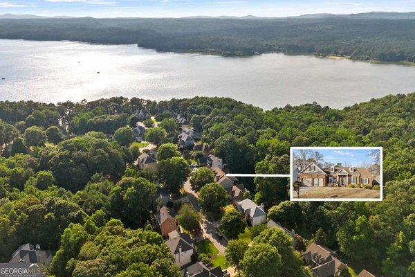 352 Woodbrook Crest Canton