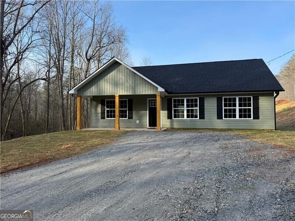 30 Sanders Boulevard Dahlonega
